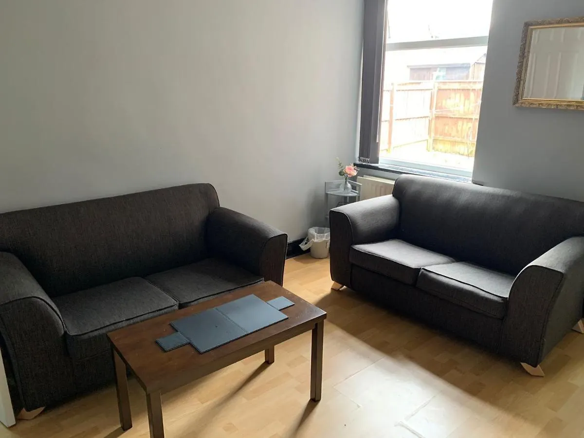 Ovington Grove 1 Free Parking Fully Equipped Kitchen 3 Bedrooms Netflix Newcastle upon Tyne 0*,  Wielka Brytania
