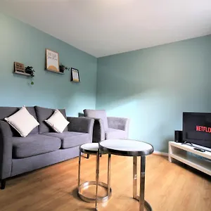 Holiday home St House - Charming 3 Bed, 2 Bathrooms, Driveway Parking, Close To Town Centre, Newcastle upon Tyne