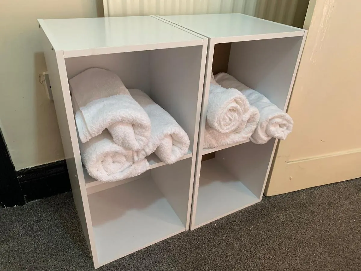 Ovington Grove 1 Free Parking Fully Equipped Kitchen 3 Bedrooms Netflix Newcastle upon Tyne Apartment